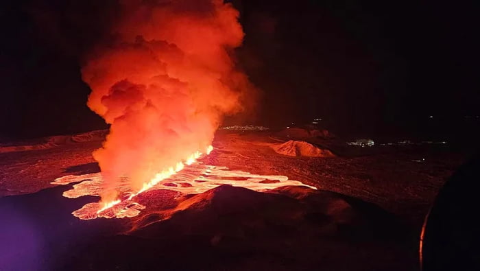 New month, new eruption. Iceland 8th Feb.