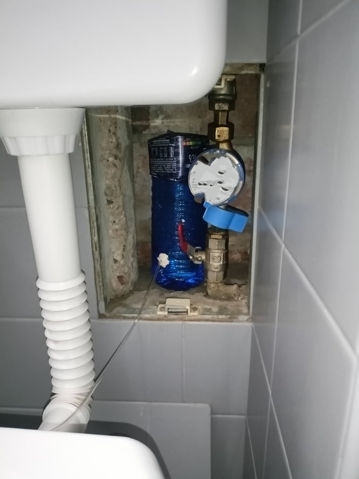 Friday evening. One of bathroom pipe started leaking. Rate m
