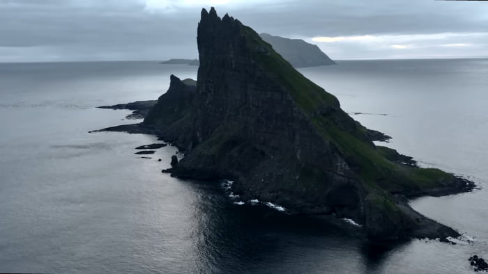A beautiful piece of rock somewhere in Ireland that looks li