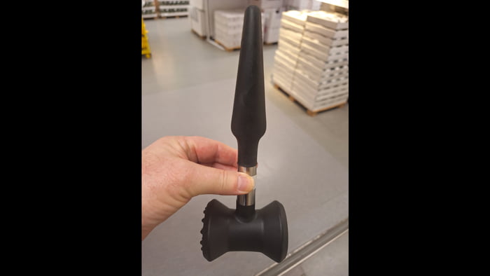 It seems that this Ikea meat tenderizer mallet has a double 