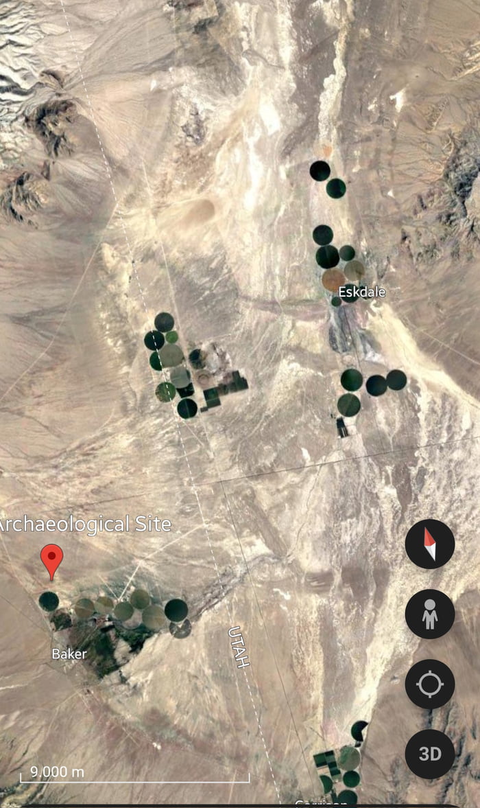 German here: What are these circles around Baker, Nevada?