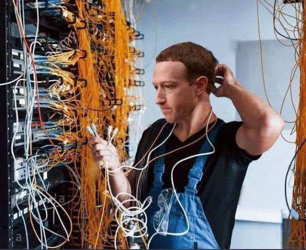 Mark Zuckerberg Currently ... Facebook down..